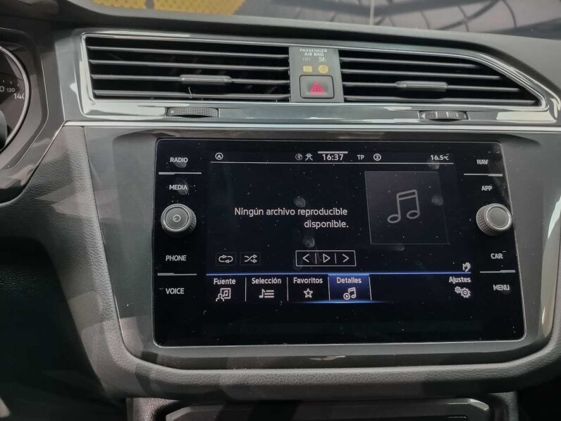 								Volkswagen Tiguan full									