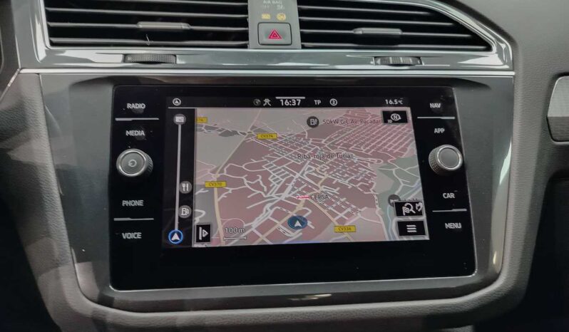 								Volkswagen Tiguan full									