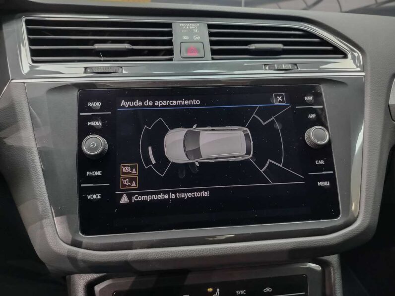 								Volkswagen Tiguan full									