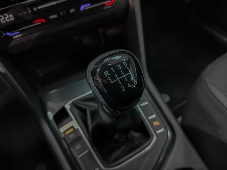 								Volkswagen Tiguan full									