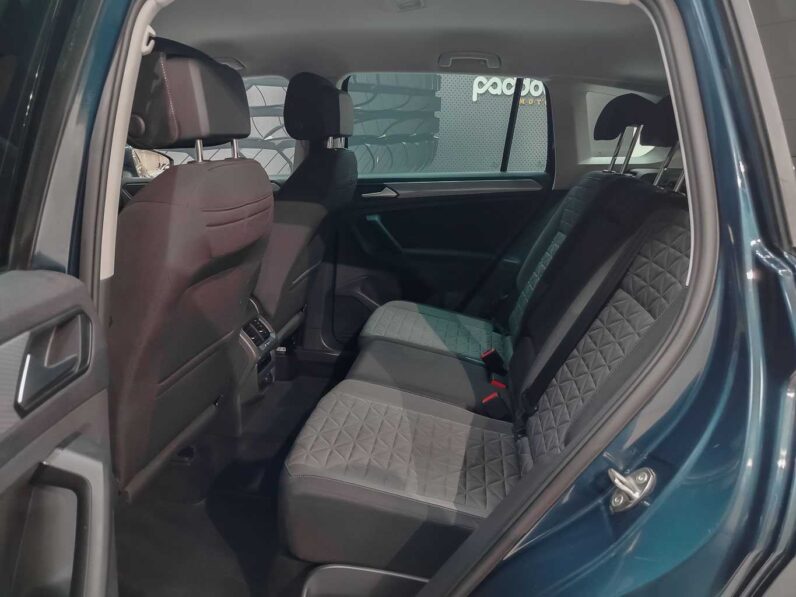 								Volkswagen Tiguan full									