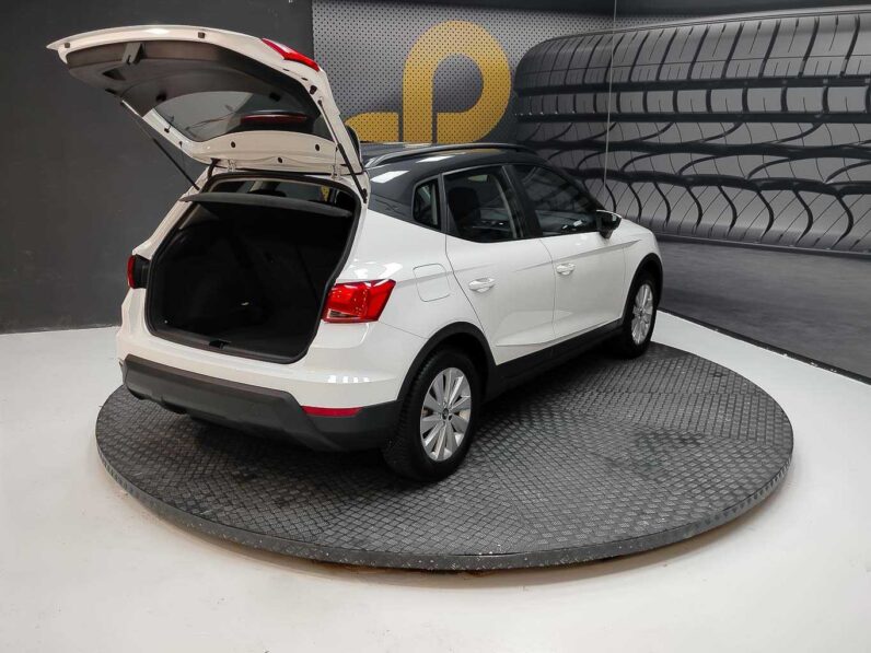 
								SEAT Arona full									