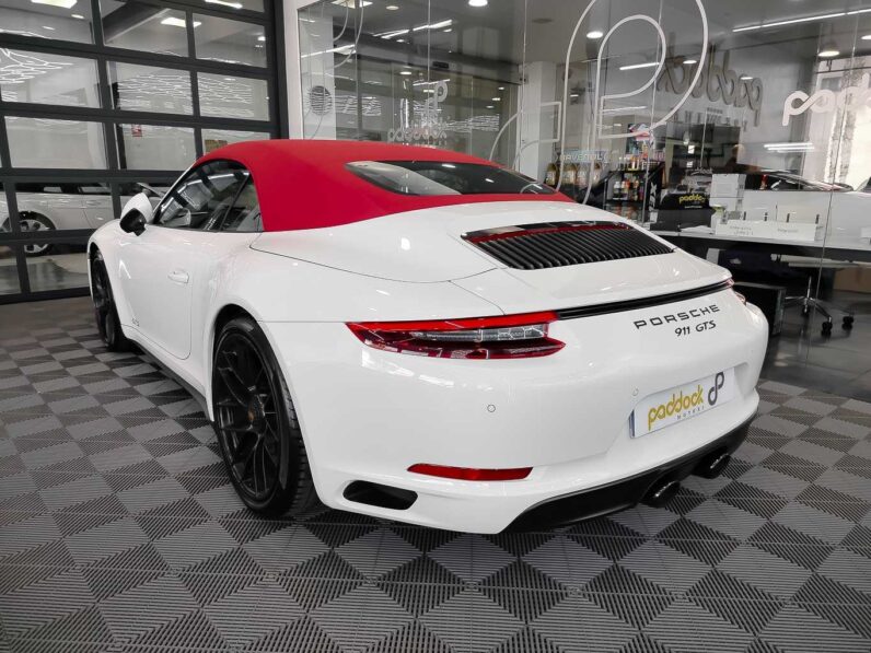 
								Porsche 911 full									
