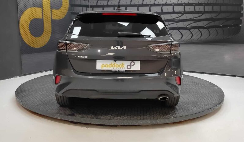 
								Kia Ceed full									