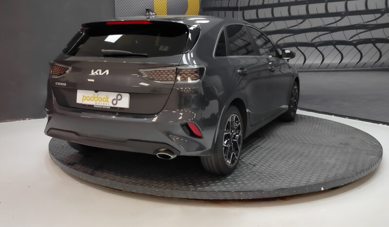 								Kia Ceed full									