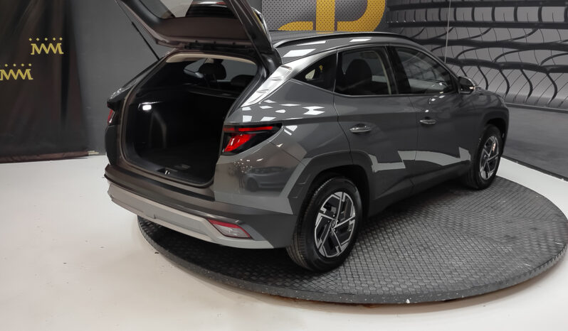 								Hyundai Tucson full									
