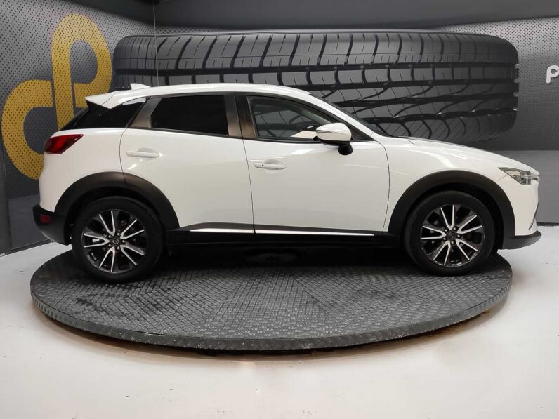 
								Mazda CX-3 full									