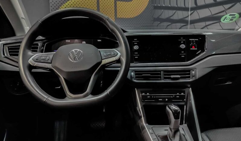 
								Volkswagen Taigo full									