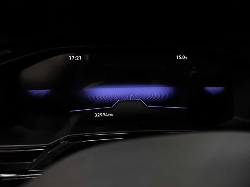 
								Volkswagen Taigo full									