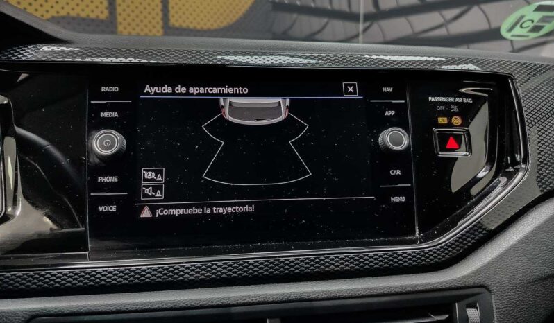 
								Volkswagen Taigo full									