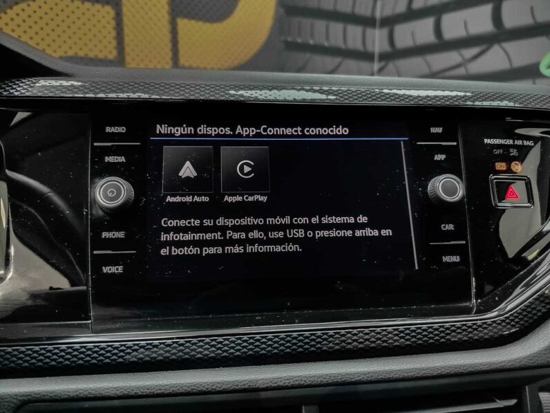 
								Volkswagen Taigo full									