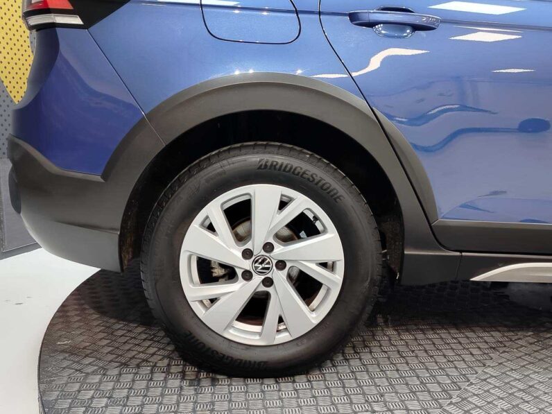 
								Volkswagen Taigo full									