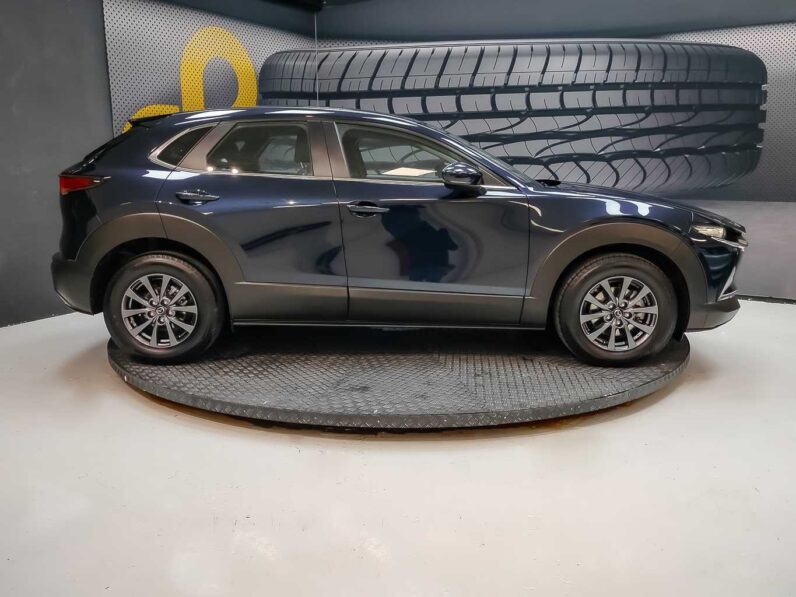 
								Mazda CX-30 full									