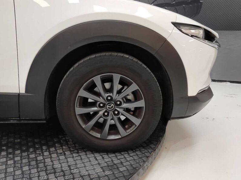 
								Mazda CX-30 full									
