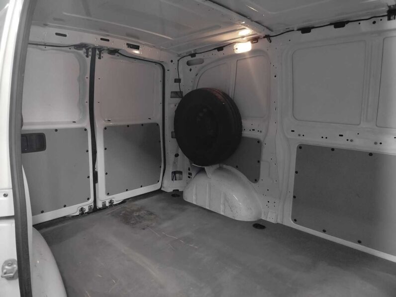 
								MercedesBenz Vito full									