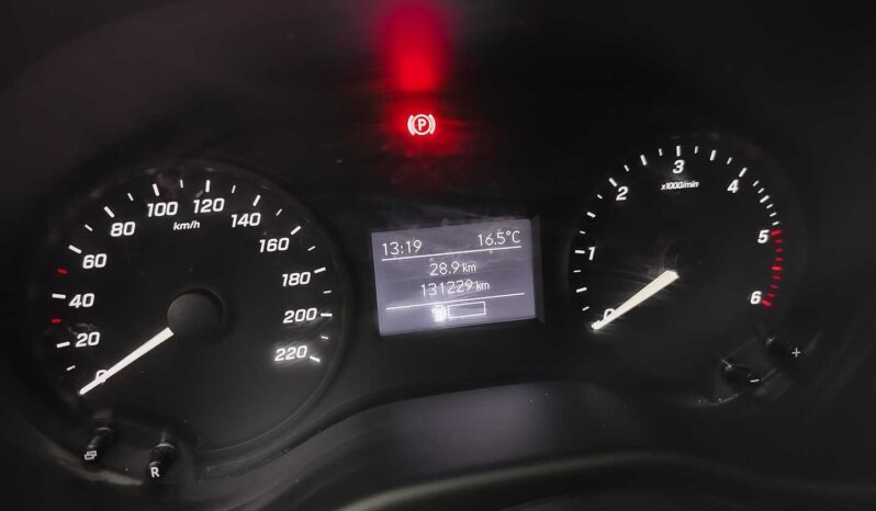 
								MercedesBenz Vito full									