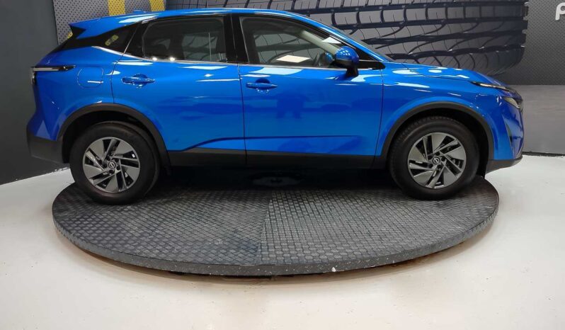 
								Nissan Qashqai full									