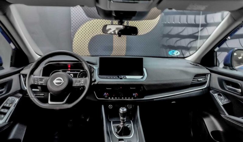 
								Nissan Qashqai full									