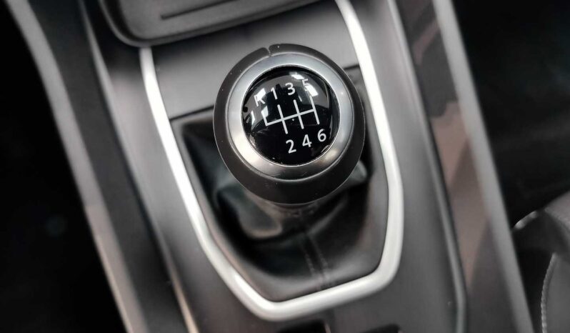 
								Nissan Qashqai full									