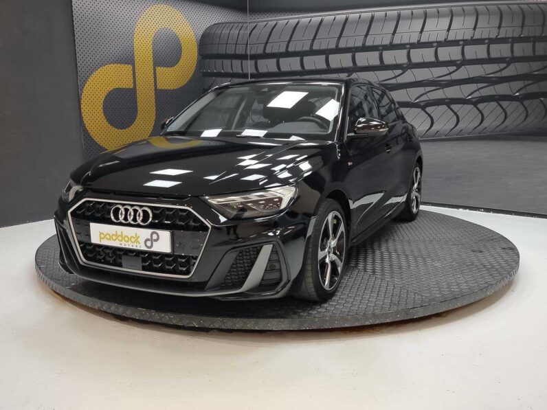 
								Audi A1 full									