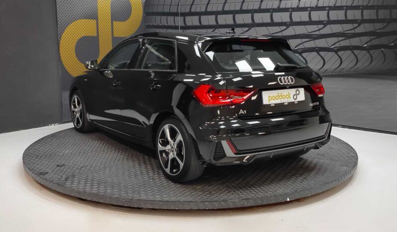 
								Audi A1 full									