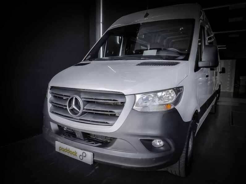 
								MercedesBenz Sprinter full									
