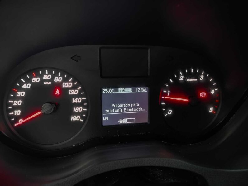 
								MercedesBenz Sprinter full									