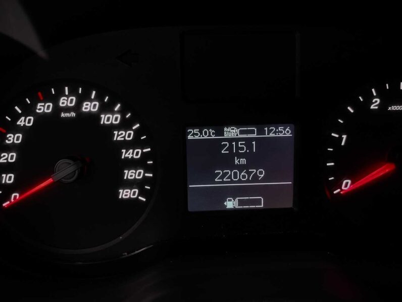 
								MercedesBenz Sprinter full									