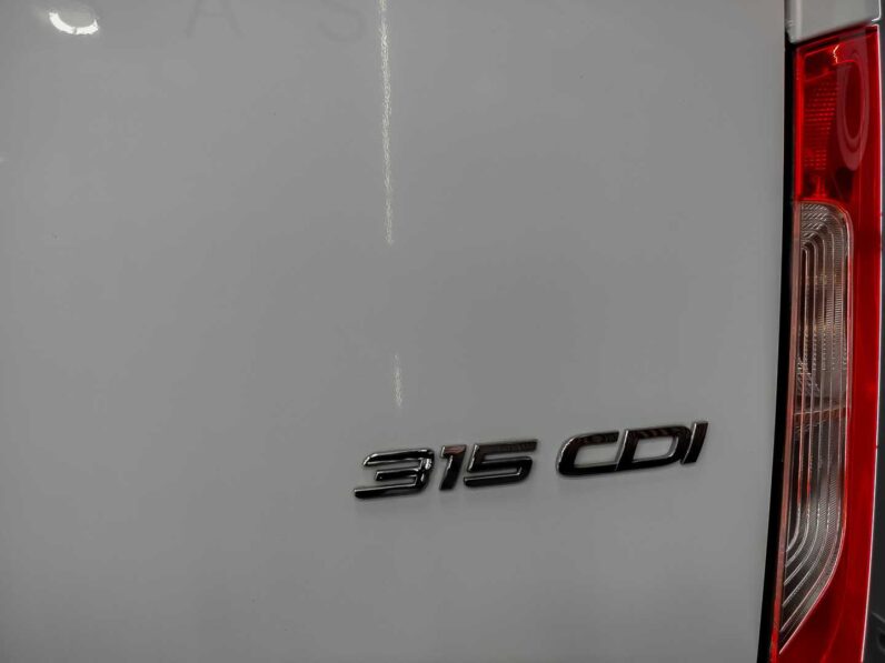 
								MercedesBenz Sprinter full									