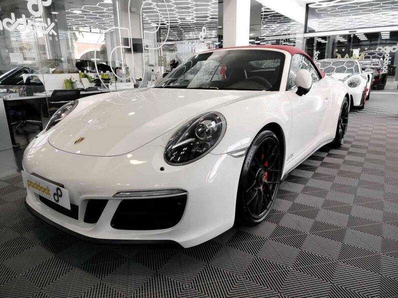 
								Porsche 911 full									