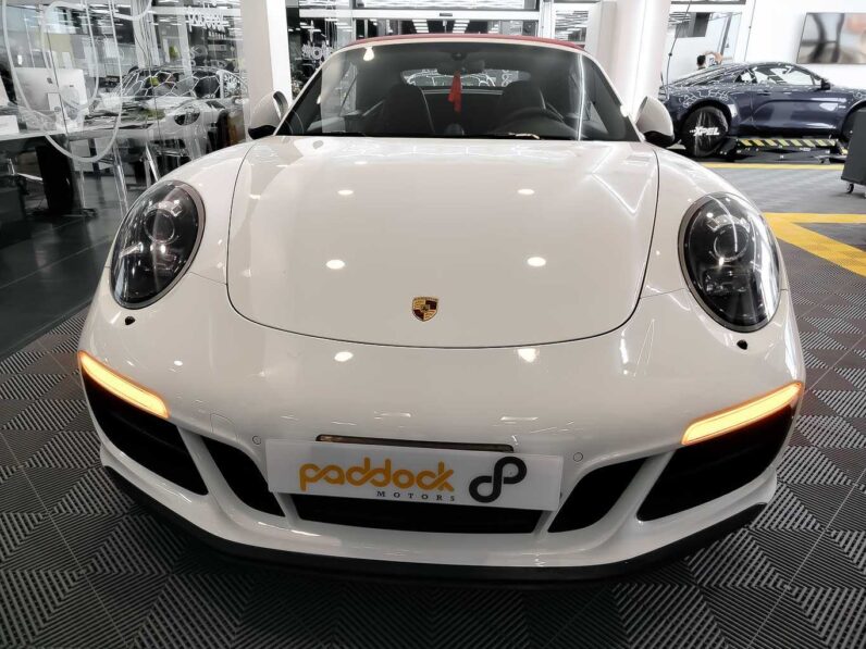 
								Porsche 911 full									