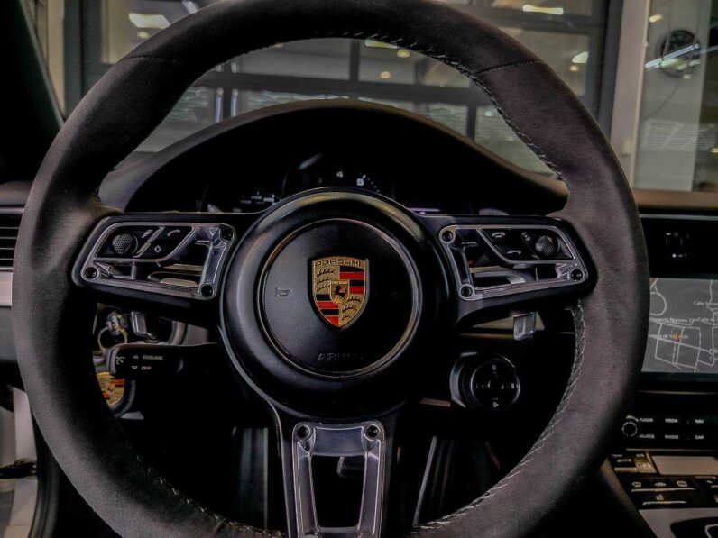 
								Porsche 911 full									