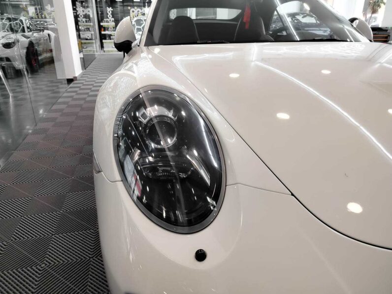 
								Porsche 911 full									