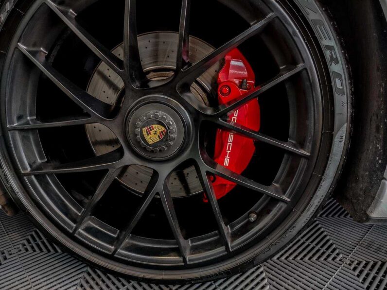 
								Porsche 911 full									