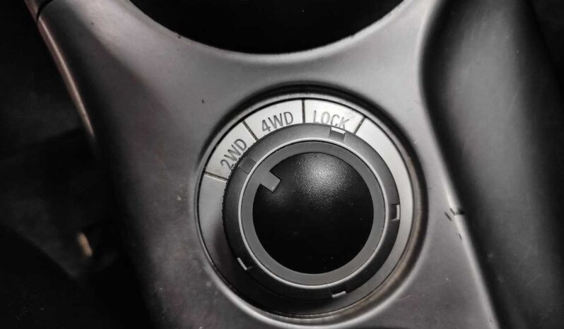 
								Mitsubishi Outlander full									