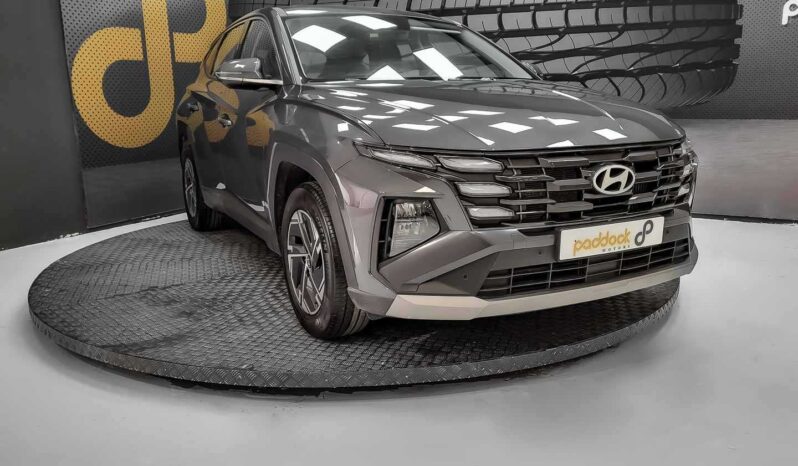 
								Hyundai Tucson full									