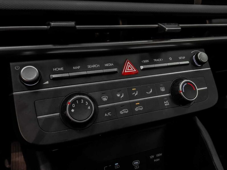 
								Hyundai Tucson full									