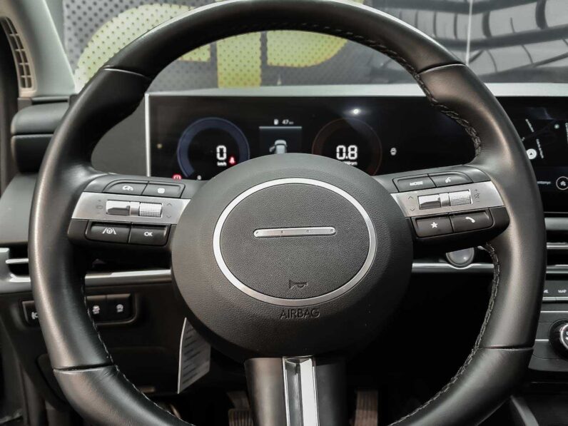 
								Hyundai Tucson full									