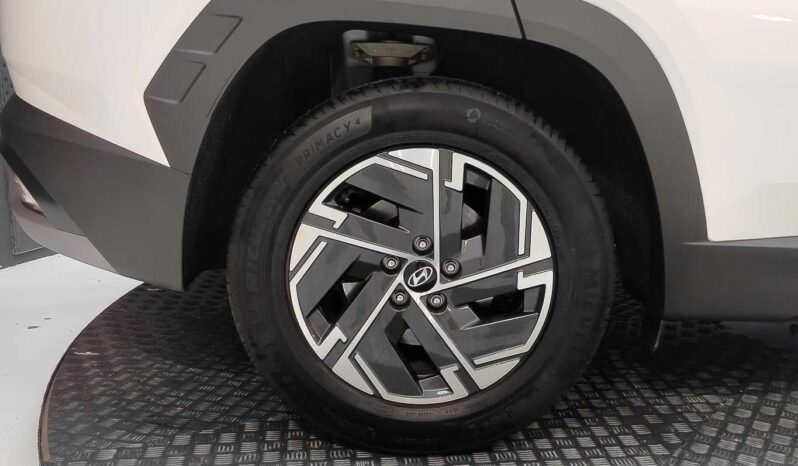 
								Hyundai Tucson full									