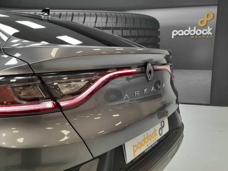 
								renault Arkana full									