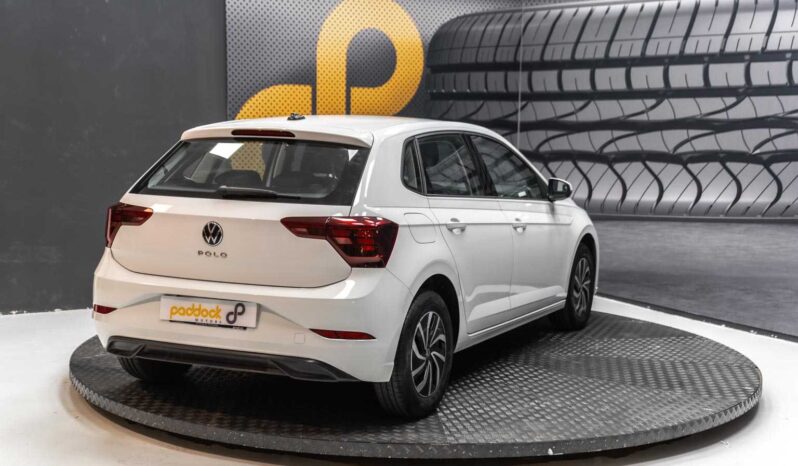 
								Volkswagen Polo full									