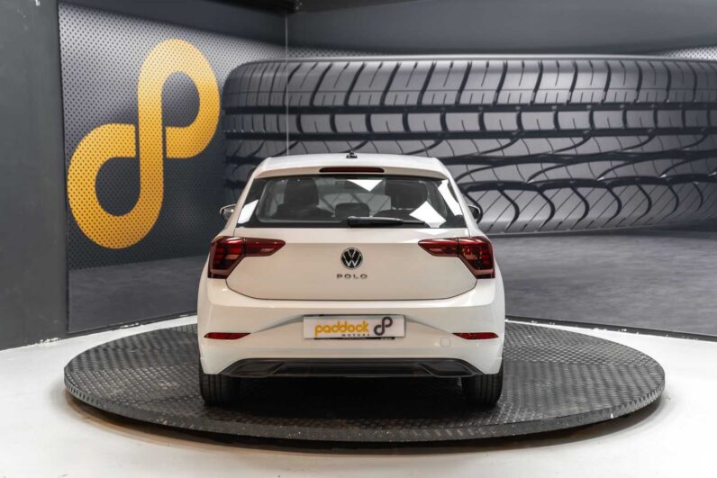 
								Volkswagen Polo full									