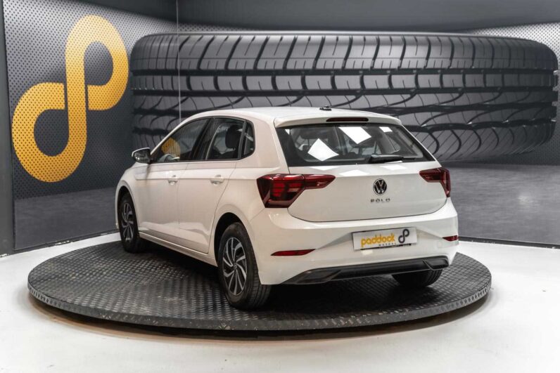 
								Volkswagen Polo full									