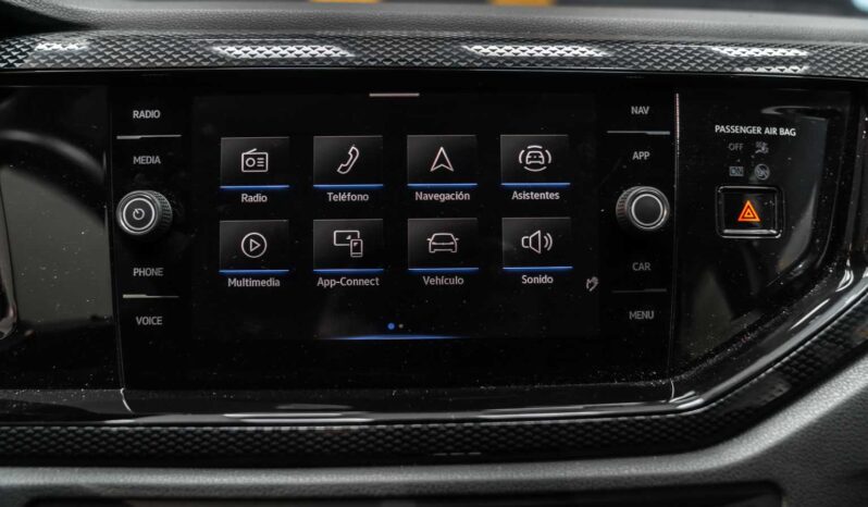 
								Volkswagen Polo full									