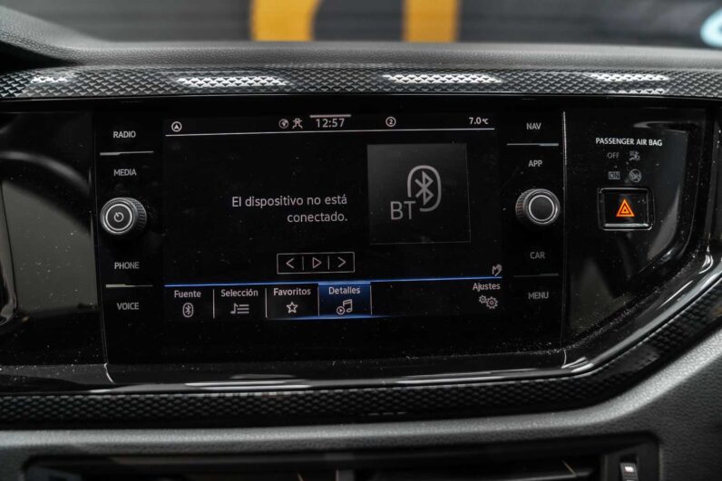 
								Volkswagen Polo full									