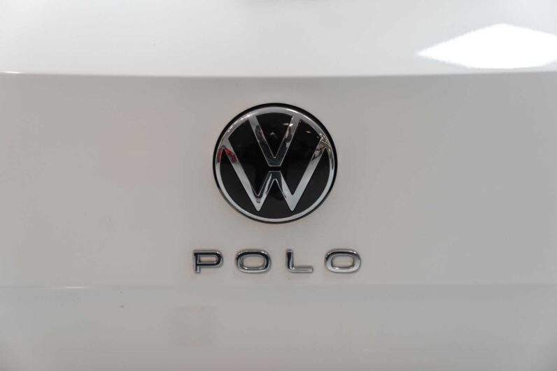 
								Volkswagen Polo full									
