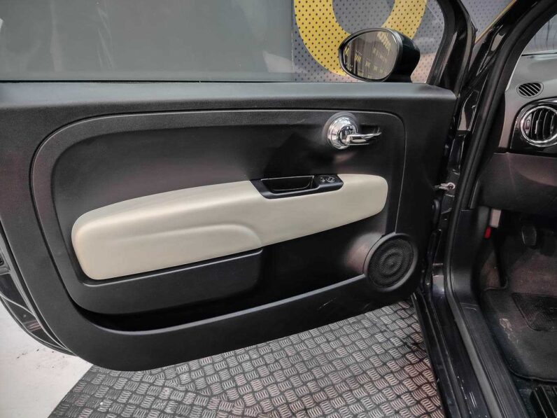 
								Fiat 500 full									