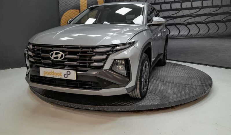 
								Hyundai Tucson full									