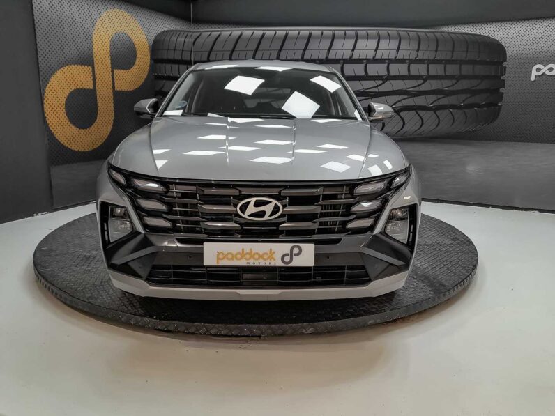 
								Hyundai Tucson full									