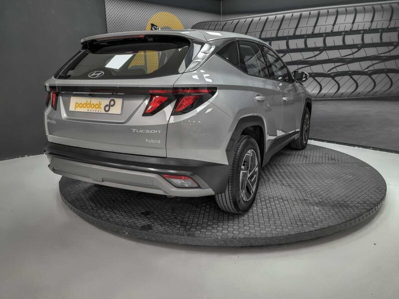 
								Hyundai Tucson full									
